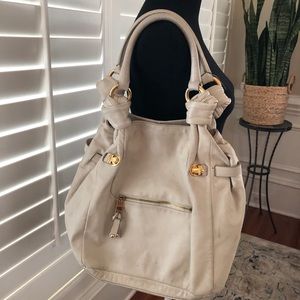 Marc Jacobs Italy Ivory Leather Shoulder Bag Flaw